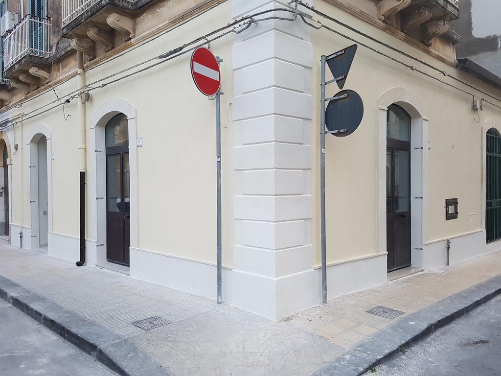 Syracuseapartments Isonzo Di Siracusa Stupendo Appartamento Vicino Ad Ortigia E A 200M Dal Mare Buitenkant foto